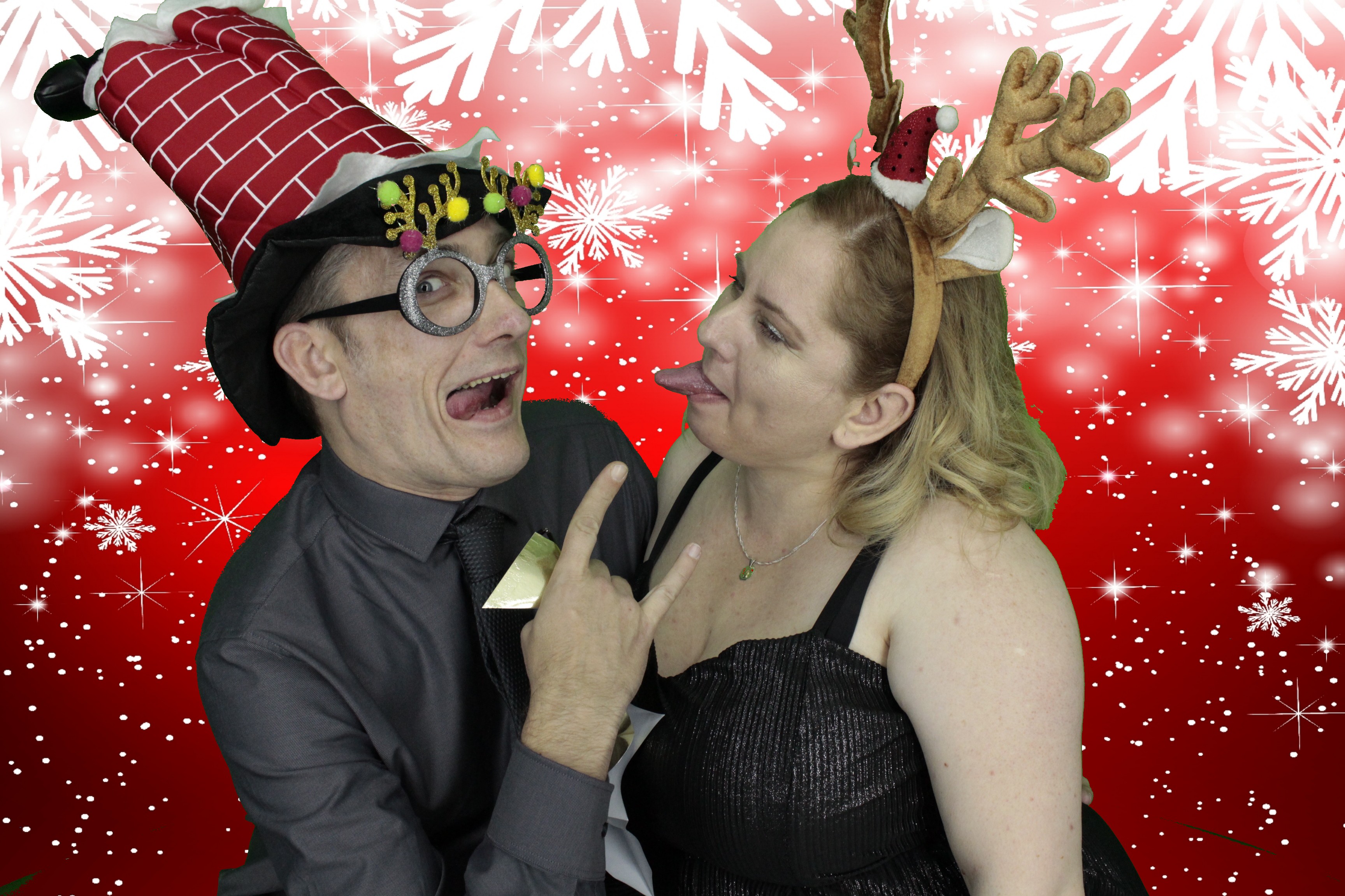 Silvermere Christmas Party | View more photos from the event at gallery.myphotoboothexperience.co.uk/u/MyPhotoBoothExperienceLtd/Silvermere-Christmas-Party-3